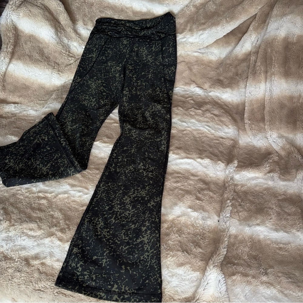 Old Navy Black and Green Kids Bottoms